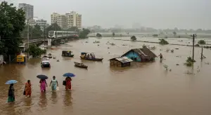 मुंबई में तीसरे दिन भी जनजीवन ठप, यूपी में 100 से ज्यादा गांव बाढ़ की चपेट में: शिक्षण संस्थान बंद, ट्रेनें रद्द, मोनोरेल से यात्रियों का रेस्क्यू