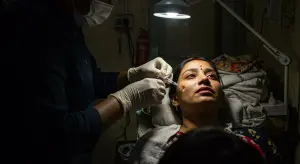 राजस्थान में खूबसूरती के नाम पर जानलेवा खेल: सैलून में बिना डिग्री वाले दे रहे इंजेक्शन, भास्कर ने खोली पोल