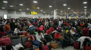 मिलान से दिल्ली आ रही एयर इंडिया फ्लाइट रद्द, दिवाली पर घर लौट रहे सैकड़ों यात्री फंसे