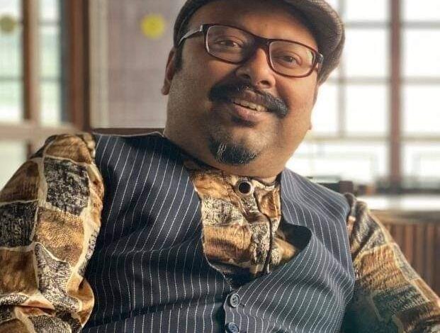वर्ली सी लिंक पर गायक का ख़तरनाक स्टंट, जान जोखिम में डालकर बनाया वीडियो, सोशल मीडिया पर मचा बवाल