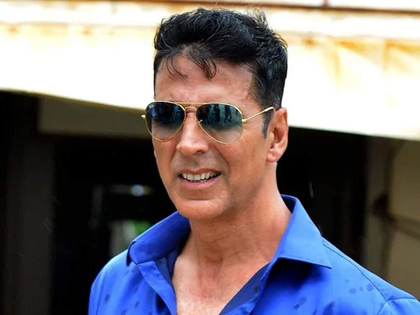‘बरसात’ के दौरान अक्षय कुमार की जिंदगी में आया था भूचाल: जानें वो प्रेम कहानी और विवाद जिसने बदल दी थी किस्मत