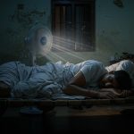 Unique Sleep of Three People Around One Fan: You'll Be Stunned by This Desi Jugaad for Heat Relief!