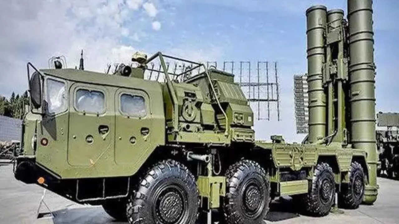 ट्रंप का ‘दगा’: रूस से S-400 डील पर भारत पर ठोके प्रतिबंध, नई दिल्ली में मचा हड़कंप