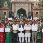 Major Employees' Agitation in UP: Protest at Deputy CM's Residence Demanding Old Pension and Earned Leave
