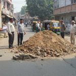 Now, dumping soil or construction material on roads in UP will lead to an immediate FIR; officials and contractors will also not be spared!