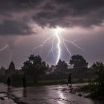 Major Weather Alert in UP: Heavy Rain in 44 Districts on Wednesday, Lightning Feared in 57 Districts!
