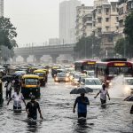 Heavy Rains Lash Mumbai, Schools-Colleges Closed: Traffic Jams in Many Areas, Local Trains and Flights Delayed; Wall Collapses Due to Rain in Indore, Kills 3