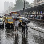 Heavy Rain in Mumbai, Schools and Colleges Closed: Traffic Jams in Many Areas, Local Trains and Flights Delayed; Gangotri-Yamunotri Highway Breaks in Uttarakhand