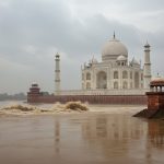 Raging Yamuna's Fury: Water Reaches Taj Mahal Walls in Agra, Balkeshwar's Parvati Ghat Submerged, UP on High Alert