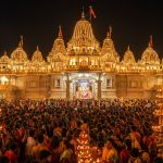 Janmashtami 2025: Grand Rituals from 11 PM at Mathura's Shri Krishna Janmabhoomi, Huge Crowds of Devotees in Temples