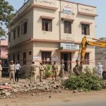Major Crackdown on Land Mafia Akhilesh Dubey in Kanpur: 'Kishori Upvan Guest House' Sealed, 'Kishori Vatika' to be Demolished!