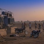 Kanpur: Thieves attempting to steal two transformers chased away by villagers, flee abandoning bikes!