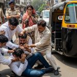 UP: Married man reached to meet lover by auto, caught and thrashed by relatives; Police also accused of misconduct