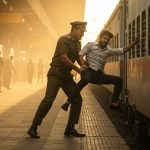 Miracle in UP! Passenger fell from a moving train, RPF jawan saved his life by risking his own.