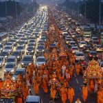 Traffic Jam on Bhopal-Indore Highway Due to Pradeep Mishra's Kanwar Yatra: Thousands of Vehicles Stranded in Sehore Since Night; Claim of 2 Lakh Devotees