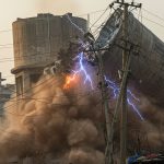 Terrifying Video: Giant Water Tank Falls on Power Lines, Heart-Stopping Accident Caught on Camera!