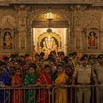 Terror of VIP 'Rule' at Banke Bihari Temple: Common Devotees Stopped During Mangla Aarti, Police Themselves Broke Rules