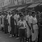 People Surprised to See 'Mobile'-Like Object in 84-Year-Old Photo, Did Smartphones Really Exist in 1940?