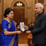 AMU Professor Vibha Sharma Honored with National Teacher Award by President; CM Yogi Shares Video to Congratulate