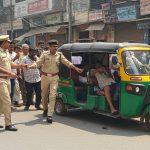 Sensational Broad Daylight Crime in UP: Disabled E-Auto Driver Murdered by Throat Slitting, Police Arrest Accused at Scene