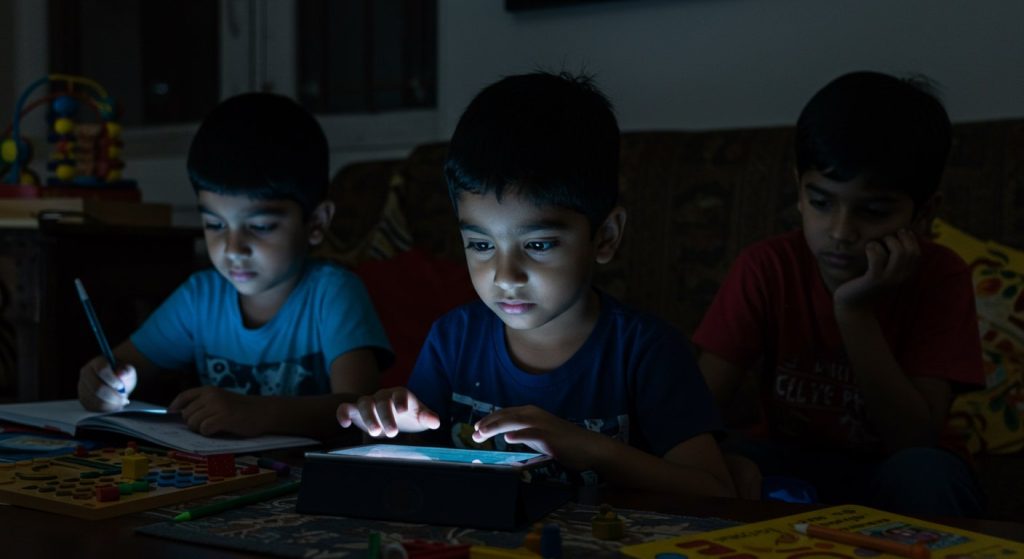 Rising Irritability and Weak Memory in Children: Are 'Screen Addiction' and Wrong Habits to Blame? Know Experts' Opinion