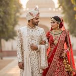 A 5-hour break during the wedding, the bride and groom went out for a stroll! Watch the viral video and know the full story.