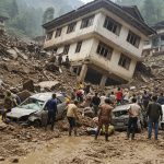 Landslide in Kullu, 4-storey building at risk: 3 vehicles damaged, 6 people trapped in Akhara Bazaar, one dead
