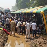 Lucknow: Out-of-Control Roadways Bus Overturns in Ditch, Three Dead, Many Passengers Trapped; Chaos Erupts