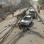 Major Accident in Shahjahanpur: ADM's Car Entangled in Power Line, Pole Bends, Two Laborers Seriously Injured