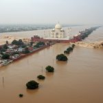 Yamuna's Fierce Form in Agra After 47 Years: 100 Colonies Submerged, 60 Villages Flooded, Water Reaches Near Taj Mahal